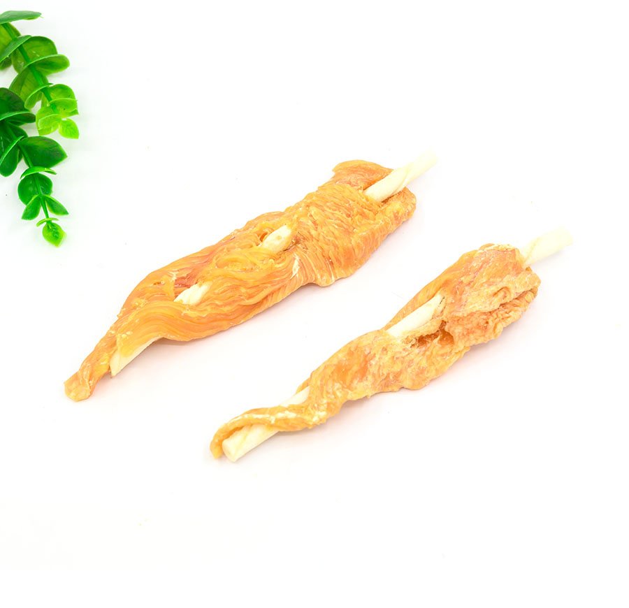 Chicken with rawhide stick (SDP017)